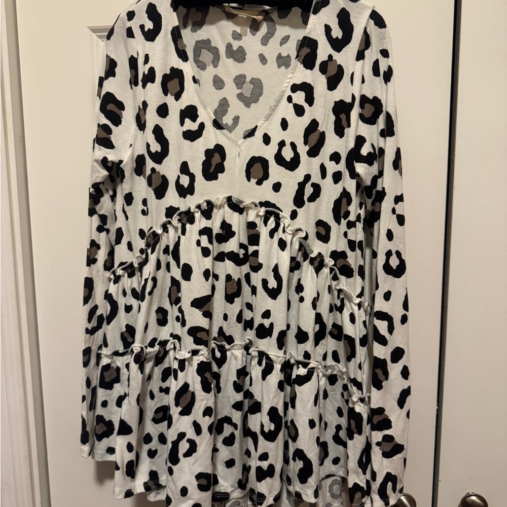 Altar'd‎ State White Leopard Print Tiered V Neck Top Small Boho Boutique
